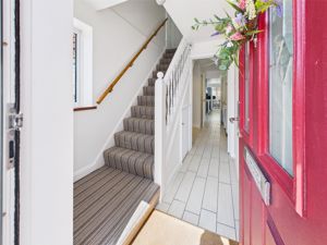ENTRANCE HALLWAY- click for photo gallery